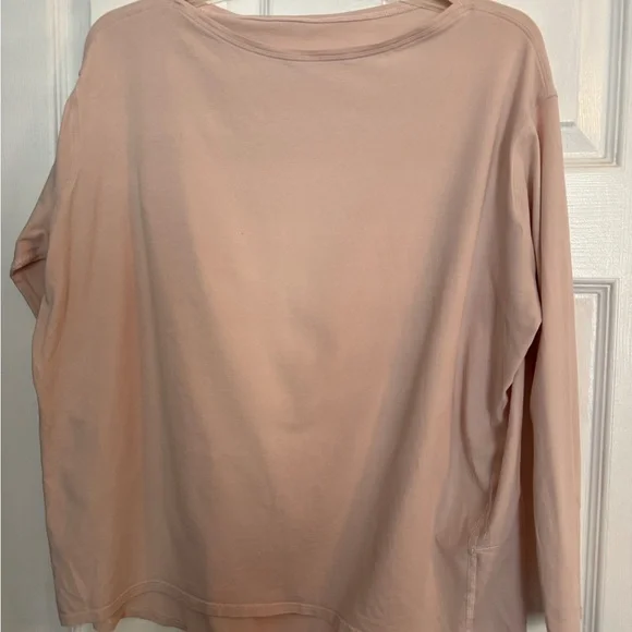 Lululemon feather pink Back in Action long sleeve top
Size 6 - Picture 3 of 3
